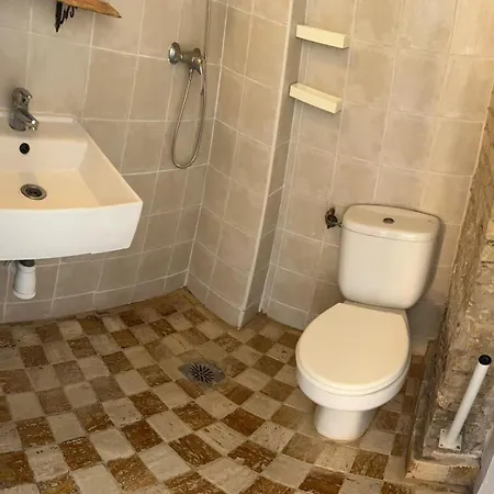 Guest house Kiwi Auto Check-in Valencia